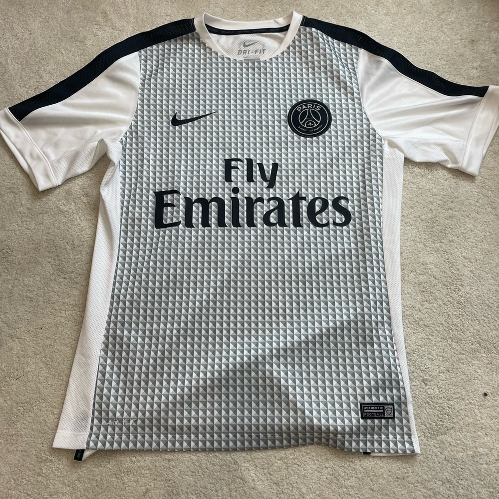 Fly Emirates Tee